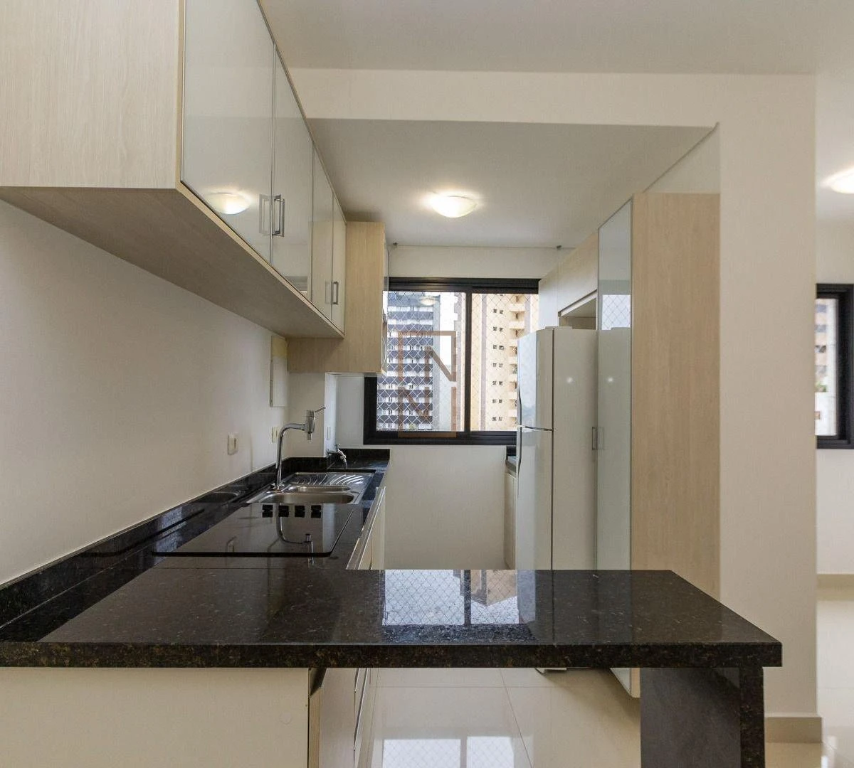 One-bedroom apartment with a dryer in Curitiba — photo 7