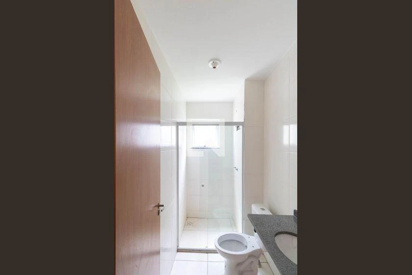 2-bedroom apartment in a building with a pool — photo 31