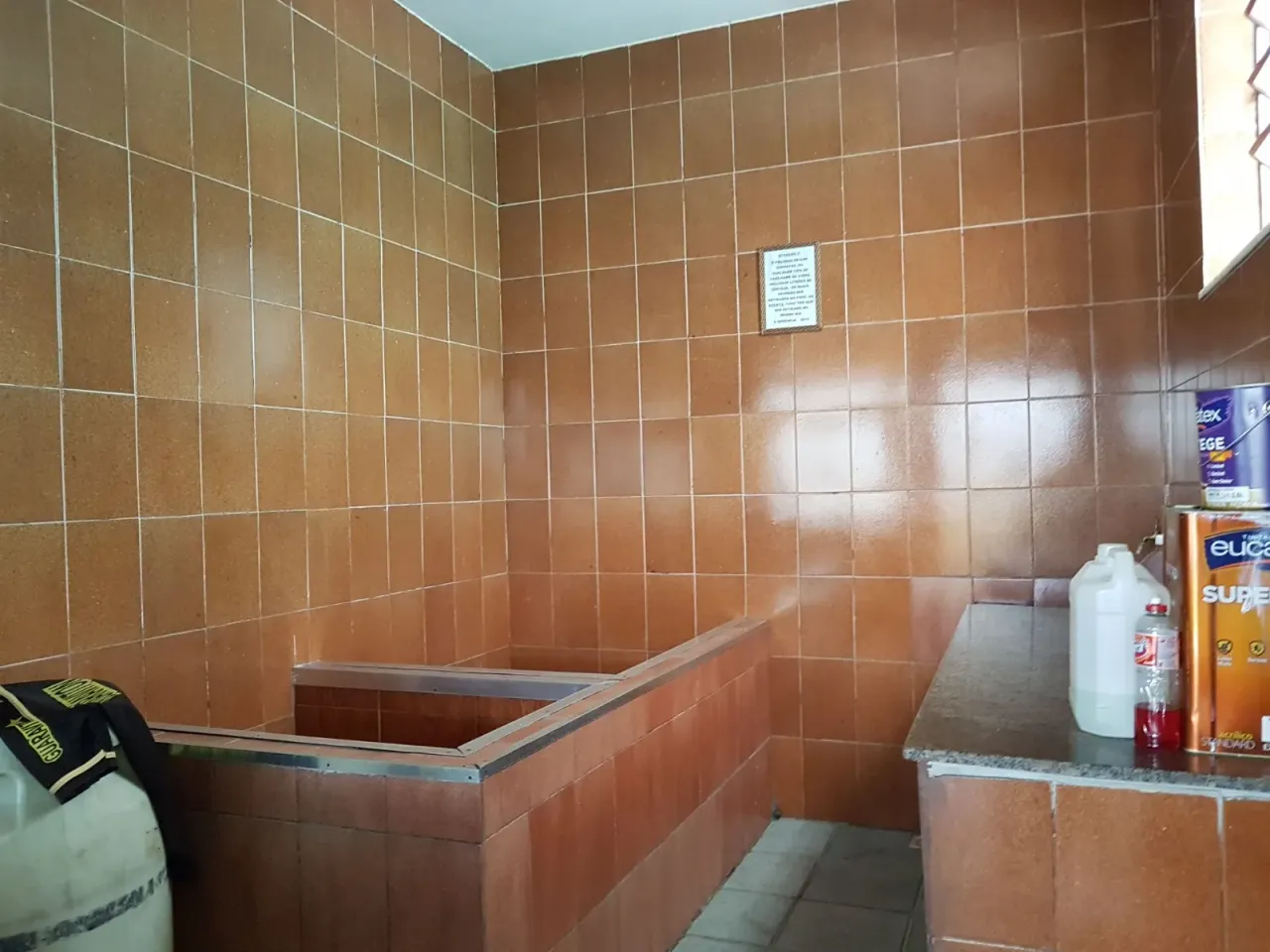 Commercial house with 1 bedroom and 2 bathrooms — photo 16