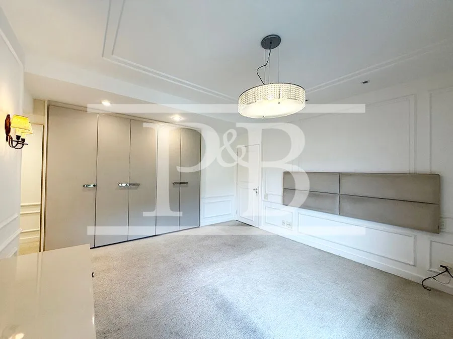 Furnished apartment, 230 m², with a bathtub — photo 3