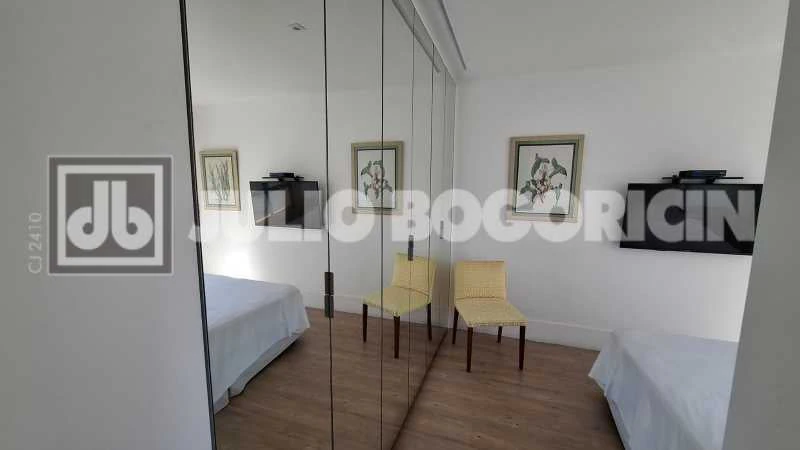 62 m² furnished apartment with 2 en-suite bedrooms — photo 8