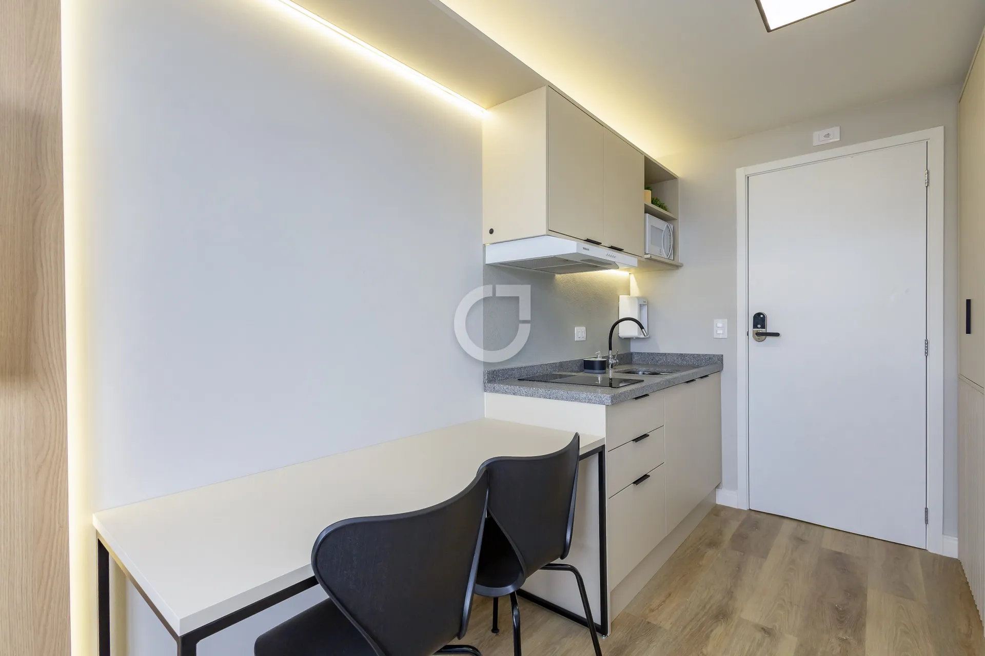 40 m² 1-bedroom apartment with en-suite and open kitchen — photo 10