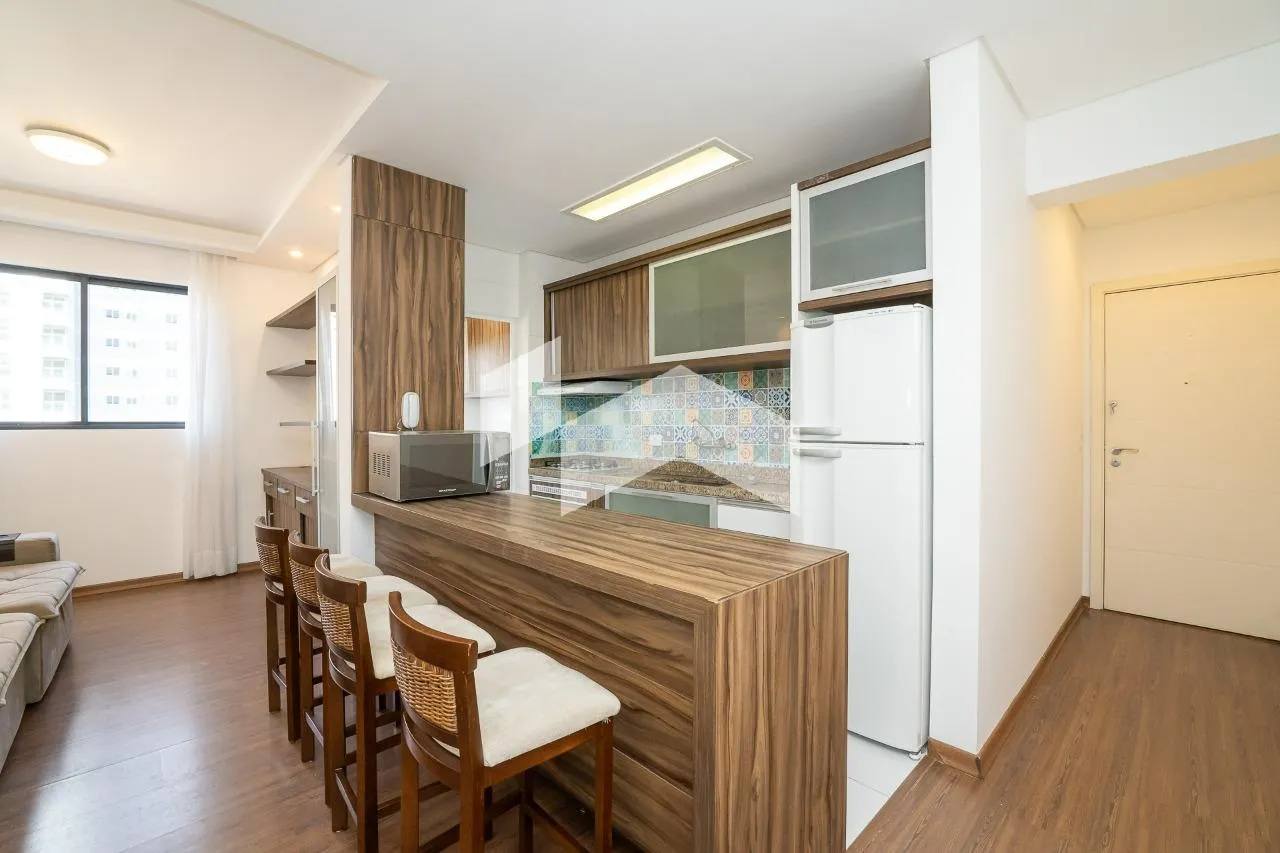 Furnished 2-bedroom apartment with 1 bathroom — photo 9