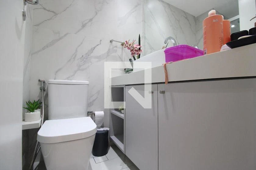 2-bedroom apartment in a building with a gym — photo 39