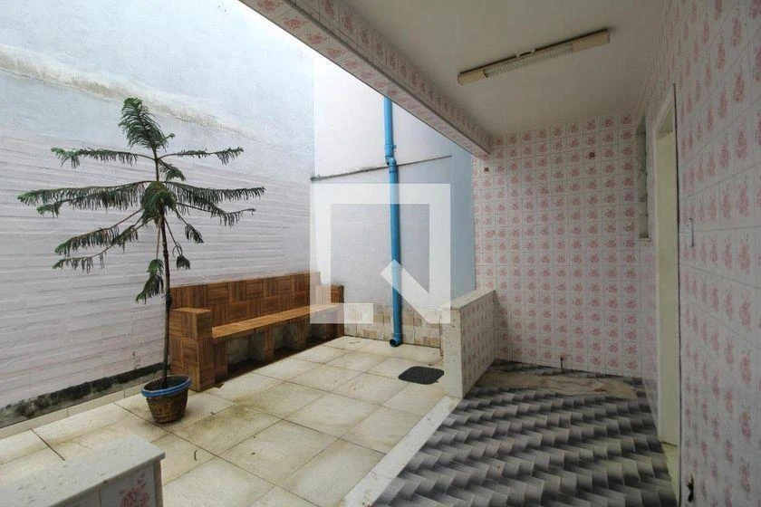 Невыгодированный дом 212 м²: 3 спальни и 1 с ванной — photo 15