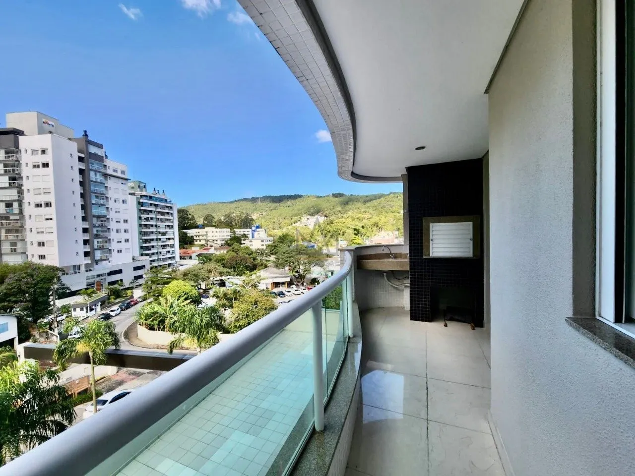 Furnished apartment, 121 m², with a mountain view — photo 22