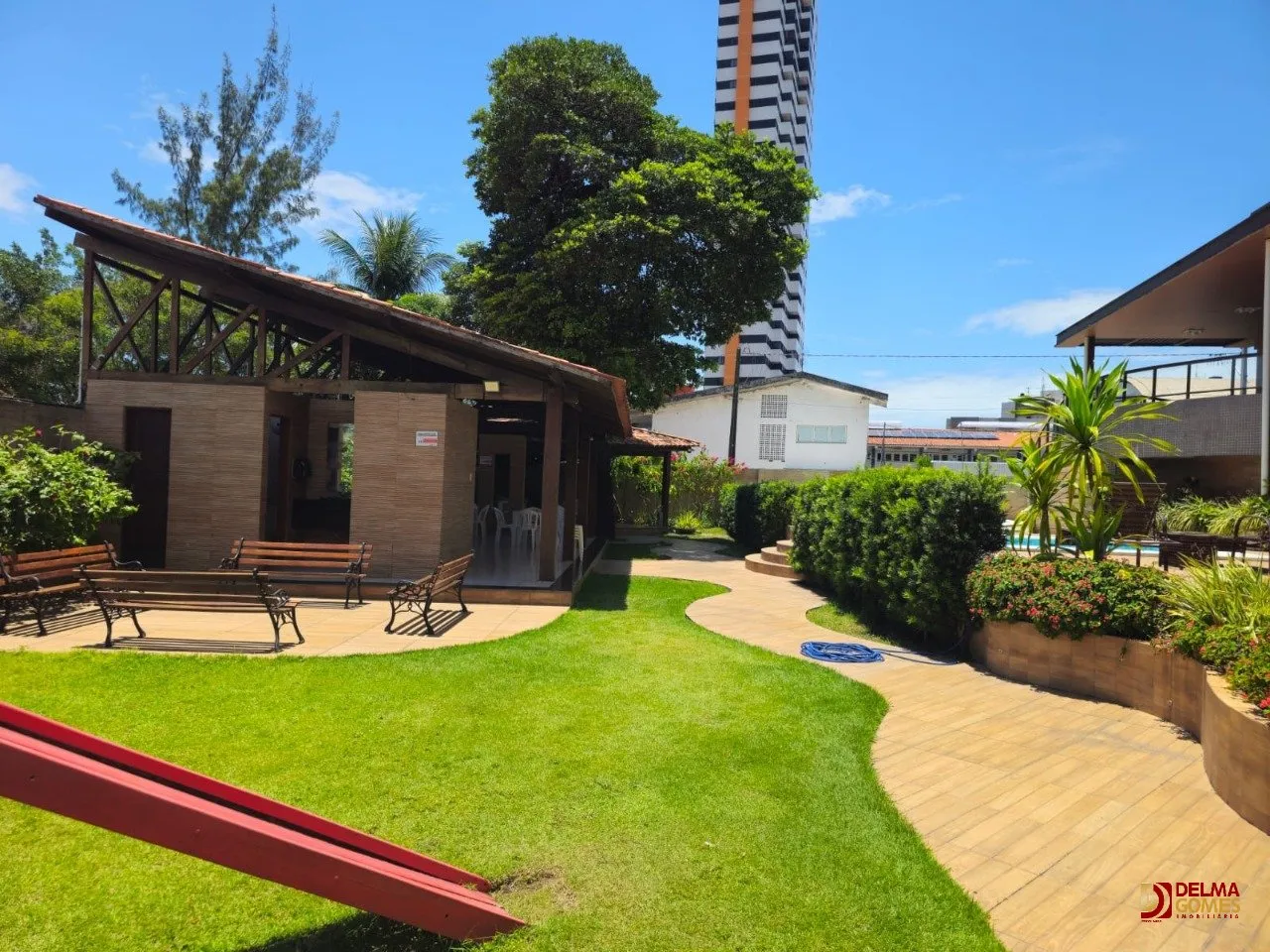 3-bedroom apartment, 1 with its own bathroom, 128 m² — photo 12