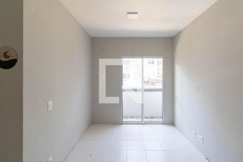 2-bedroom apartment in a building with a gym — photo 15