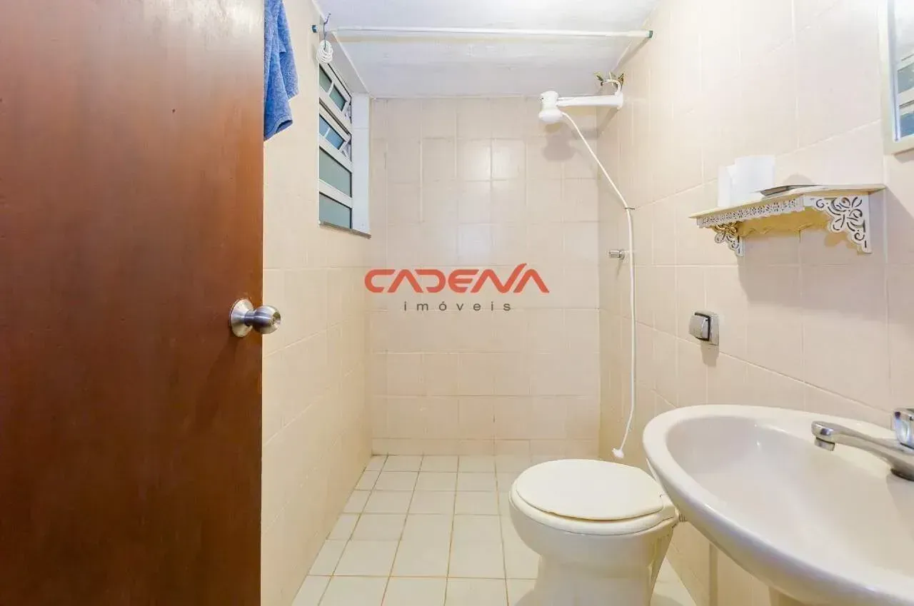460 m² house with 5 bedrooms and fitted kitchen — photo 22