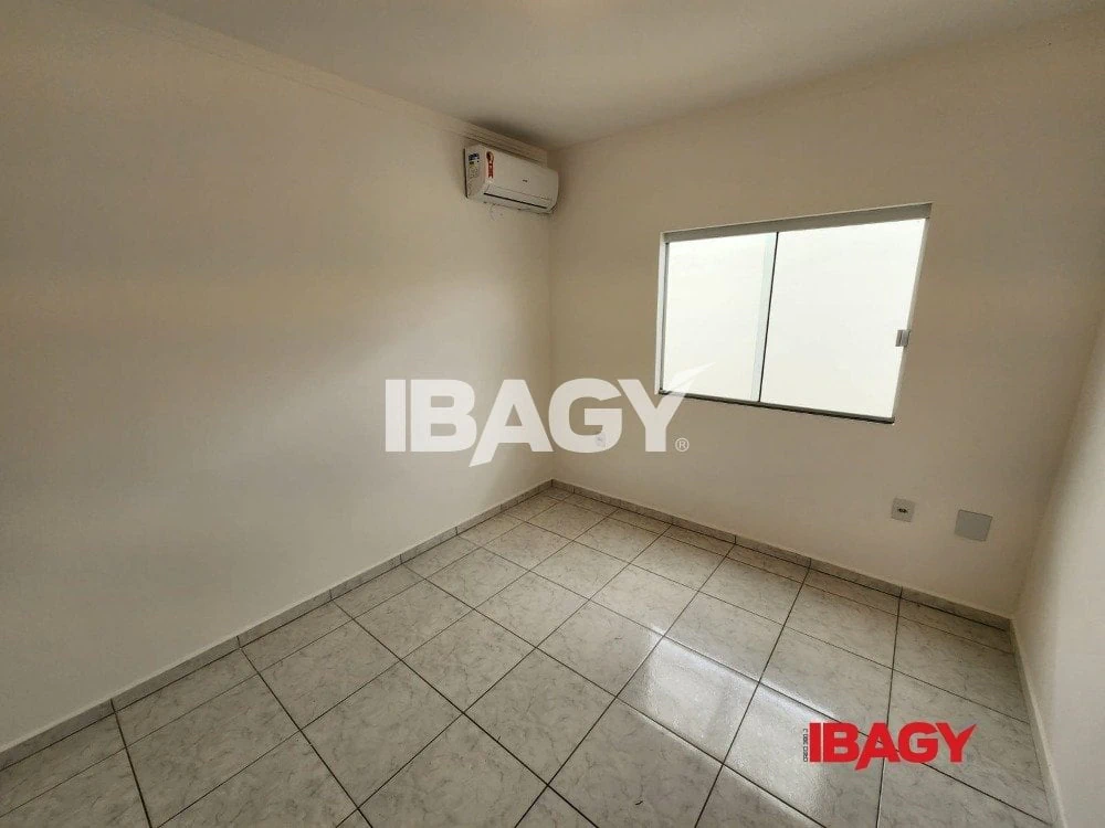 Parrilla privada y 2 dormitorios: departamento de 55 m² — photo 4