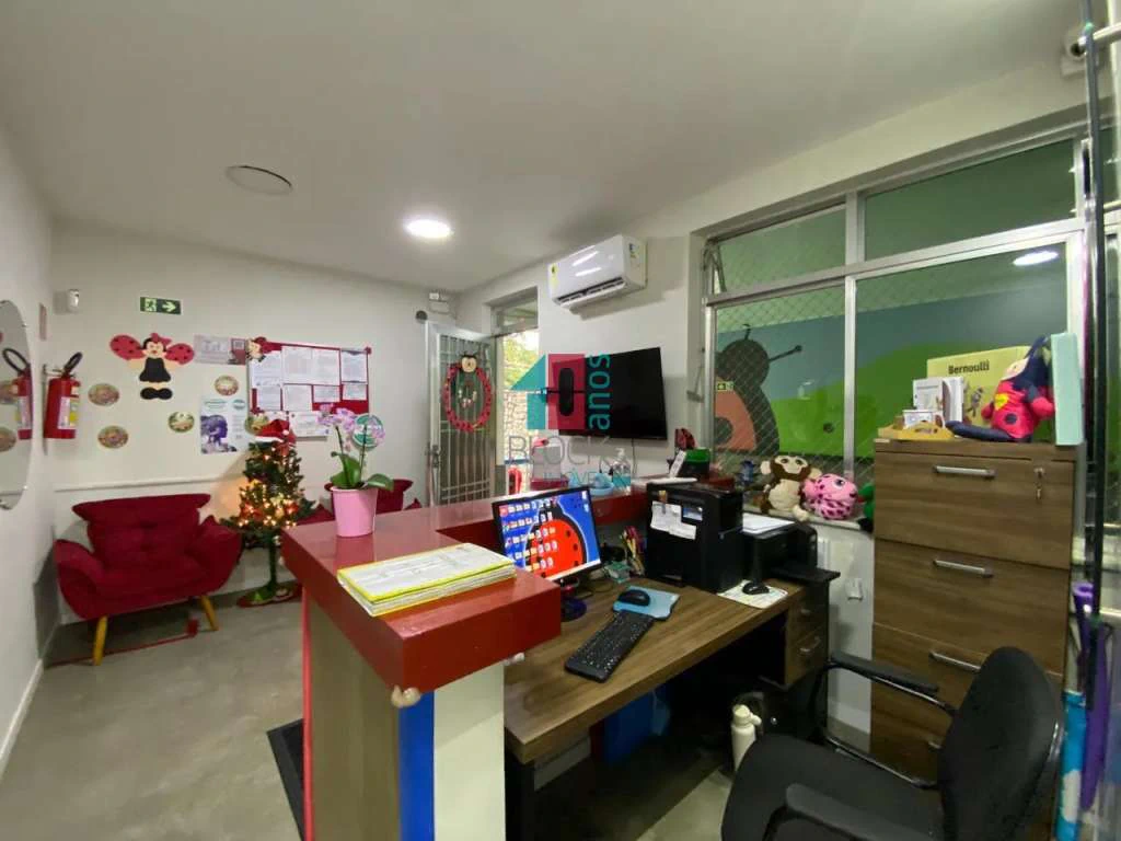 Casa duplex com 4 suítes e 6 banheiros, 450 m² — photo 28