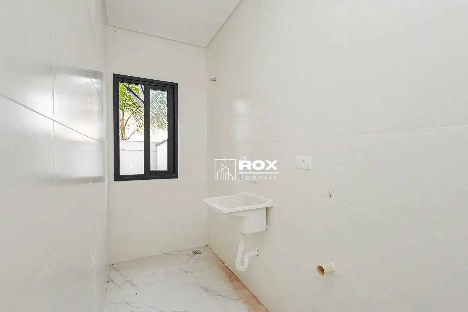 Single-family house with private garden and 3 suites — photo 32