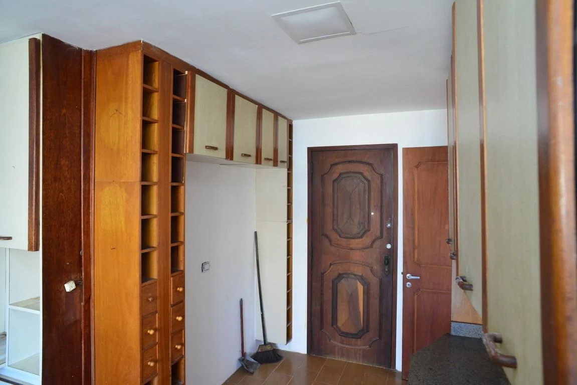 Квартира з 3 спальнями та власними ванними і балконом — photo 33