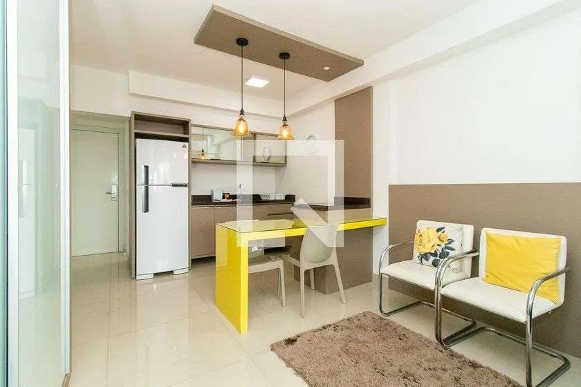 Studio mobiliado de 33 m² com área de trabalho pronta — photo 3