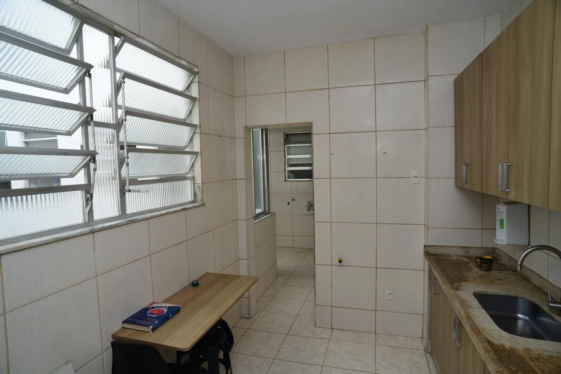 Rental apartment with 3 bedrooms and a balcony — photo 13