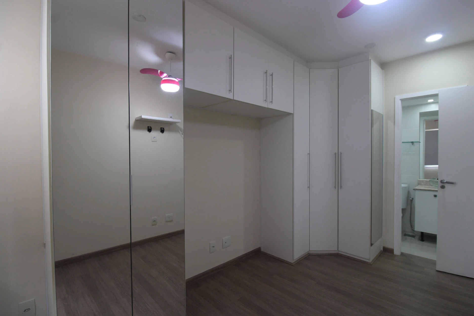 Apartamento de 2 quartos em condomínio com sauna — photo 19