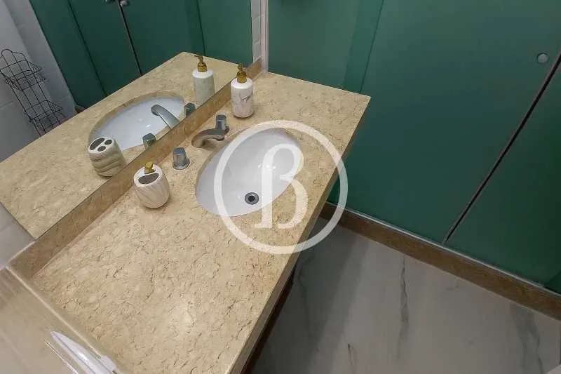 59 m² apartment with a jacuzzi and a water view — photo 22