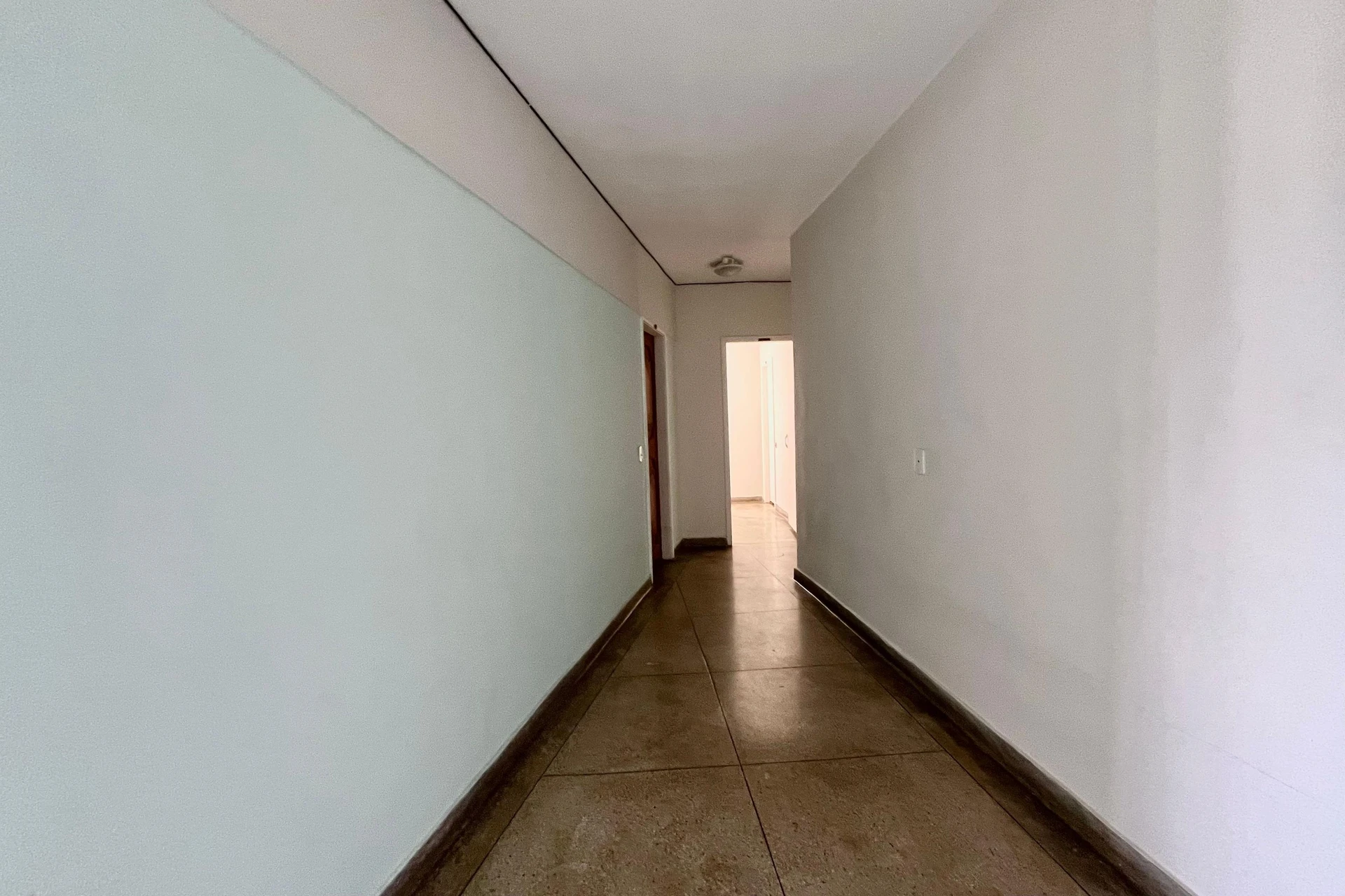 Unfurnished 2-bedroom rental apartment with 2 baths — photo 45