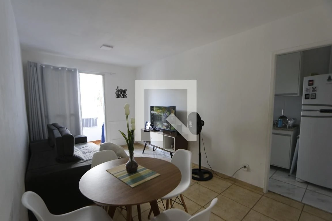 Apartamento mobiliado de 2 quartos em condomínio com piscina — photo 22