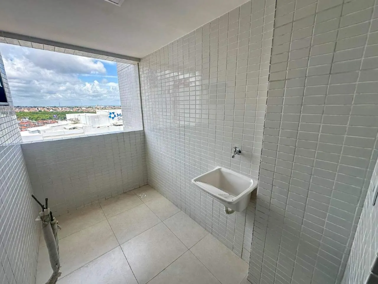 2-bedroom apartment with en-suite and fitted kitchen — photo 7