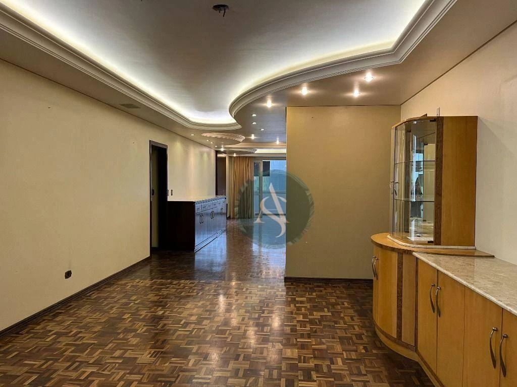293 m² unfurnished apartment with 4 bedrooms