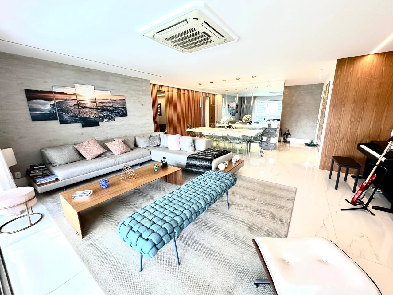 Furnished apartment, 233 m², with a walk-in closet — photo 6
