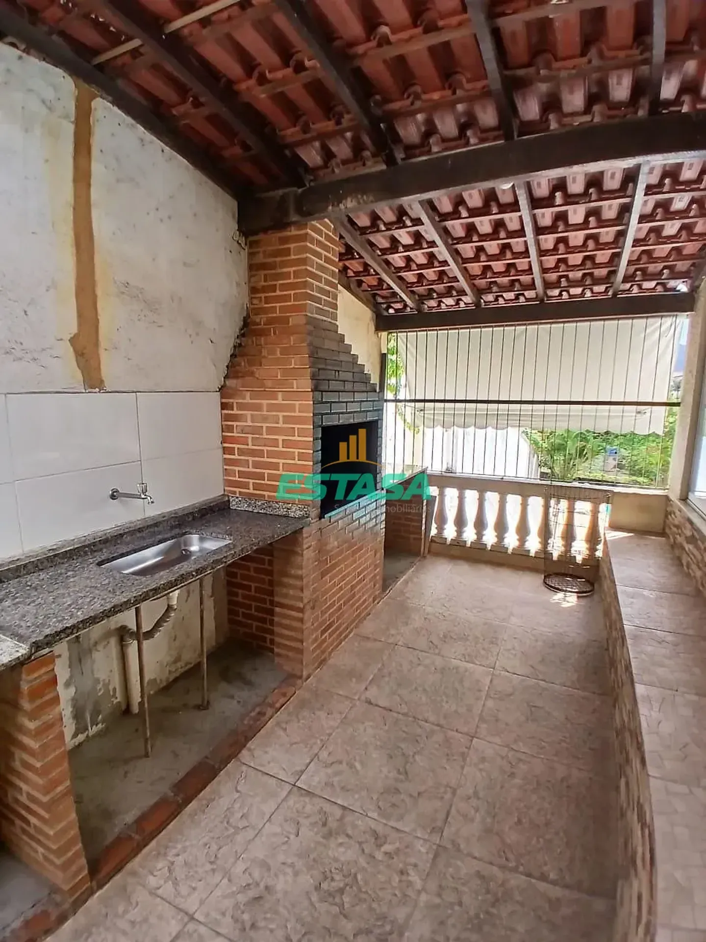 Unfurnished rental apartment with 2 bedrooms — photo 22