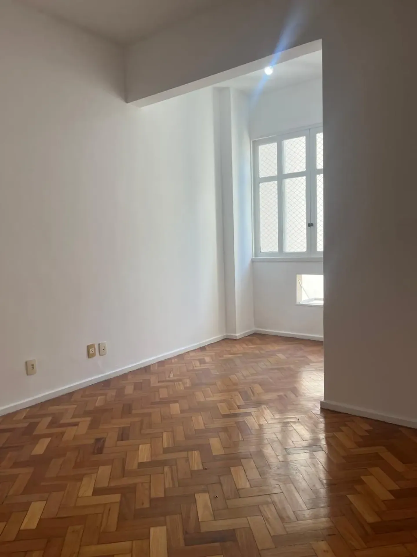 Apartment with 3 bedrooms and 2 bathrooms — photo 29