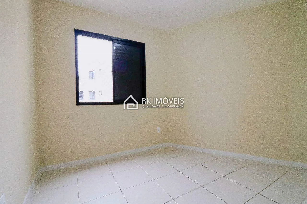 Rental apartment with 3 bedrooms and a balcony — photo 28