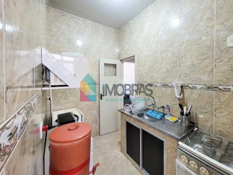 Furnished 1-bedroom apartment with city view — photo 20