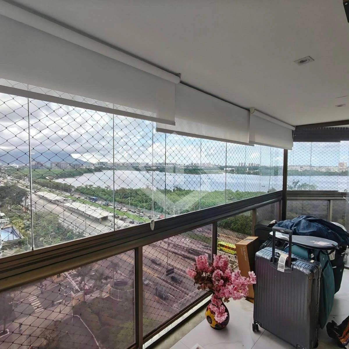 4-bedroom apartment with glassed-in balcony — photo 2