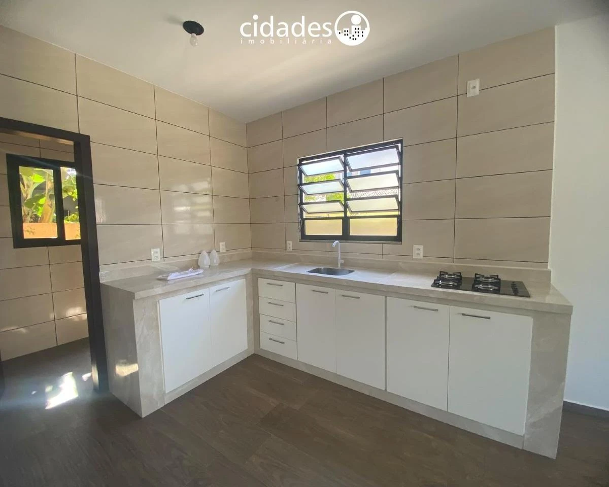 Apartment, 95 m², with wood or laminate floors — photo 2
