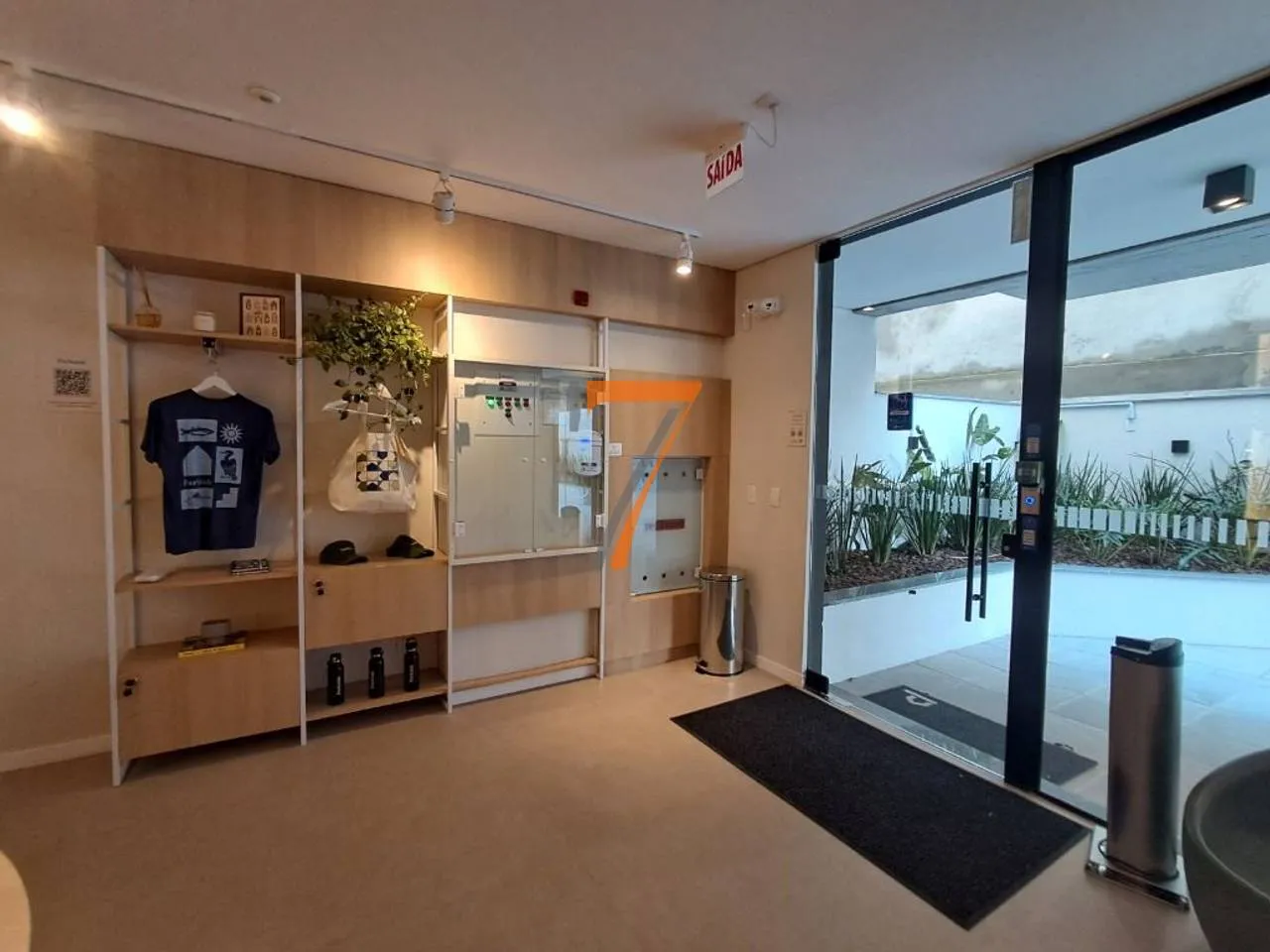 Furnished studio with 1 bedroom and 30 m² — photo 4