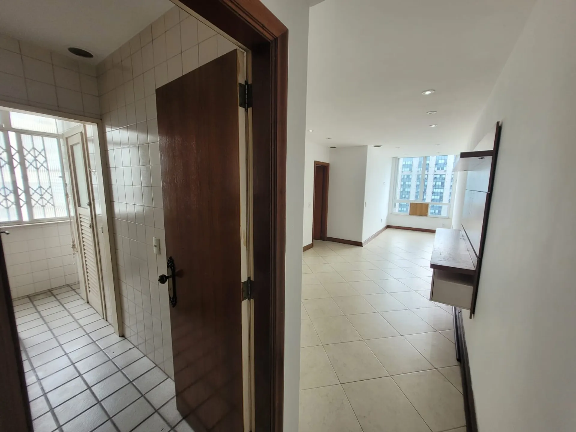 Квартира 80 м² з видом на гори та робочим місцем — photo 21