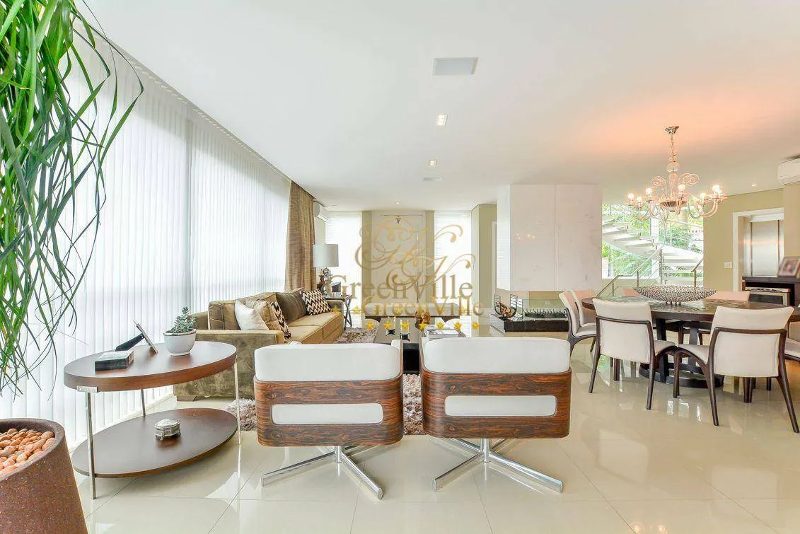 House with 4 en-suite bedrooms and private BBQ — photo 14