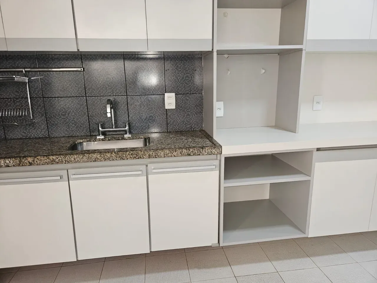 Apartamento, 200 m², com varanda envidraçada — photo 21