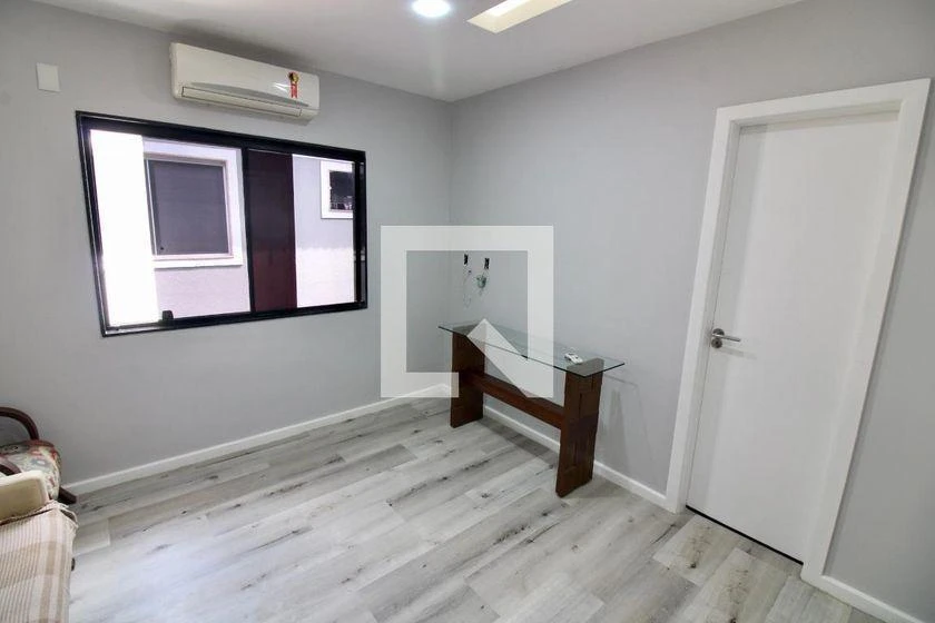 Furnished house, 260 m², with a bathtub — photo 8