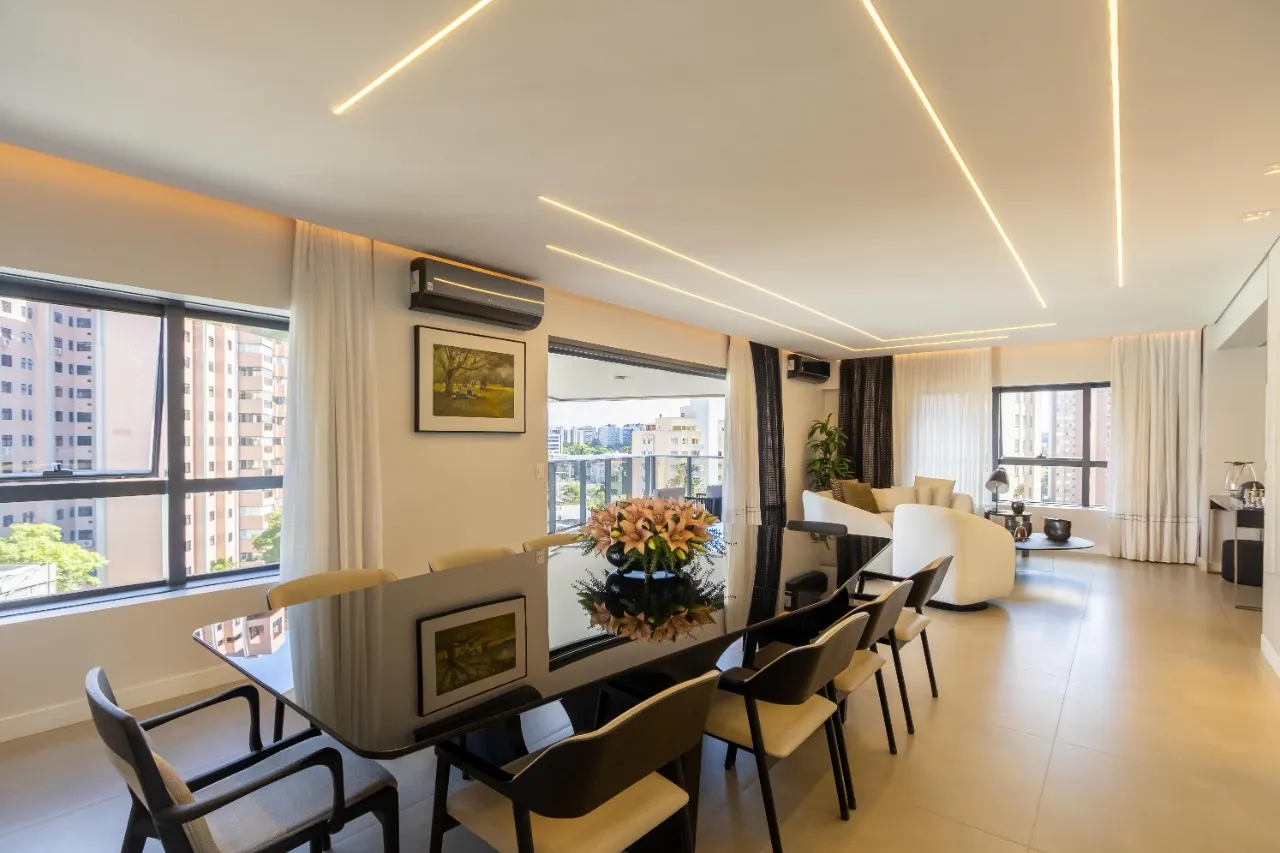 3-bedroom apartment in a building with a gym — photo 25