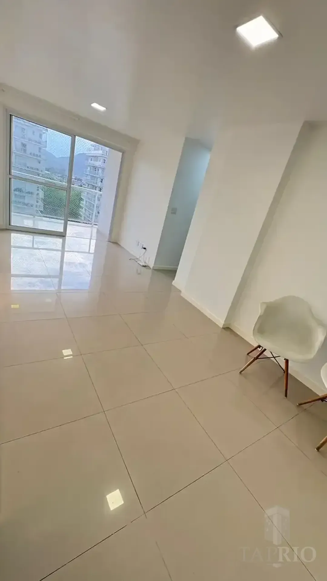 3-bedroom apartment with 3 bathrooms and 2 parking spots — photo 17