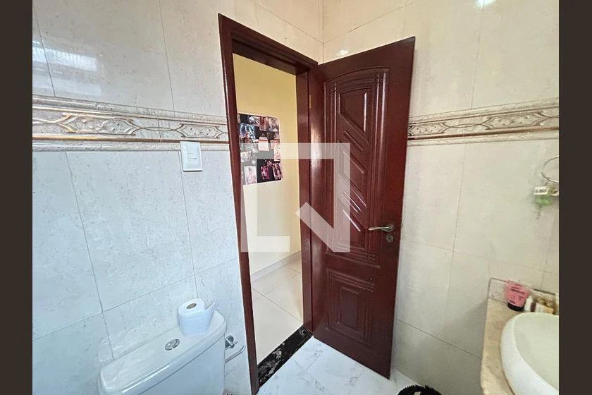 Furnished house with 4 bedrooms and 2 bathrooms — photo 43