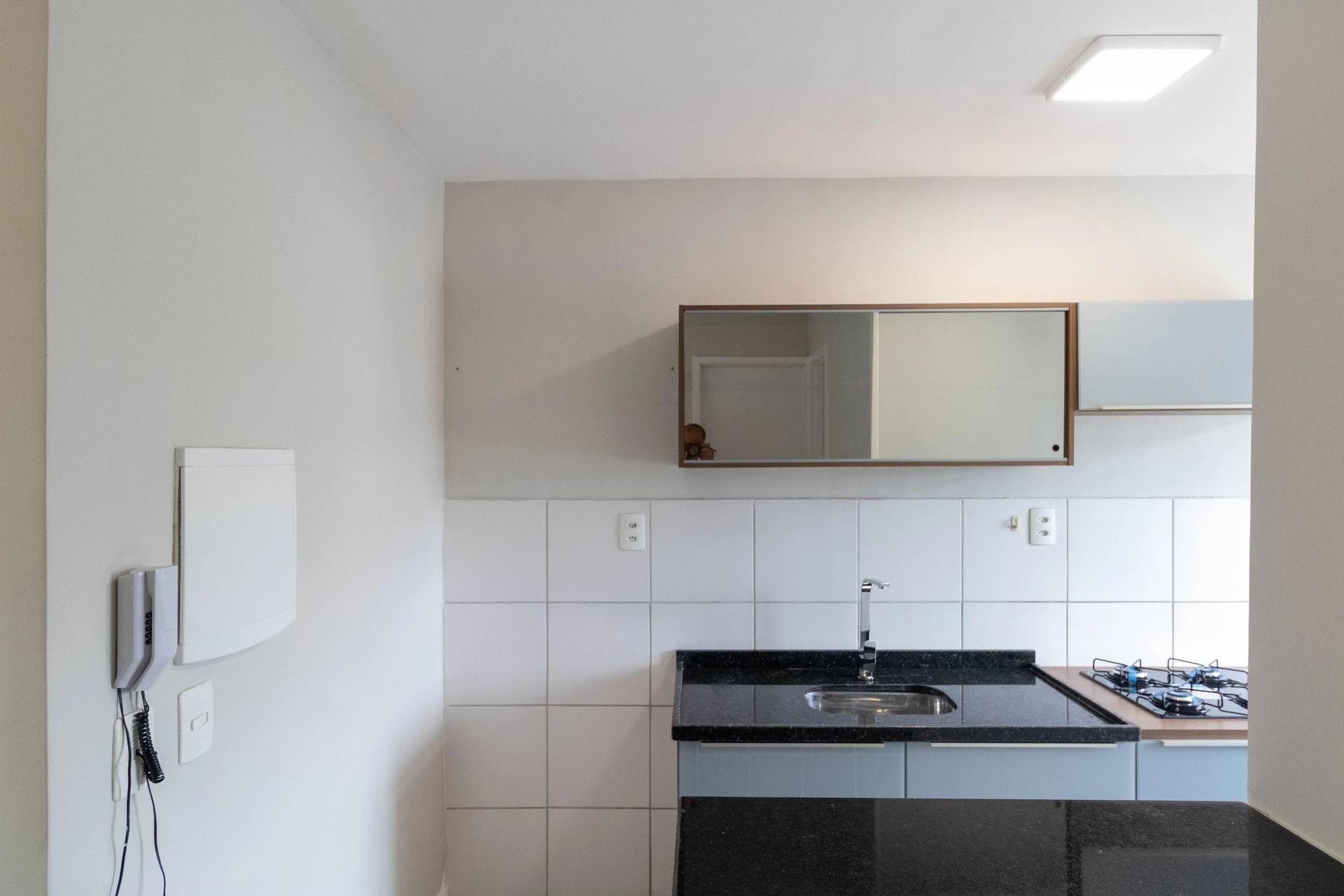 Apartamento de 2 quartos em condomínio com academia — photo 10