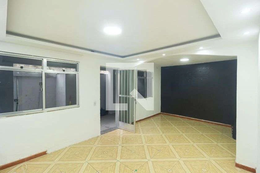 210 m² house with a balcony, 1 bedroom