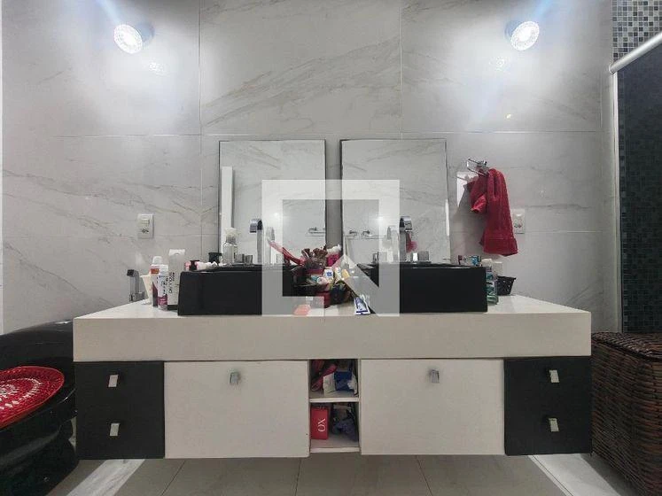 Dishwasher in a 4-bedroom house, 220 m² — photo 41