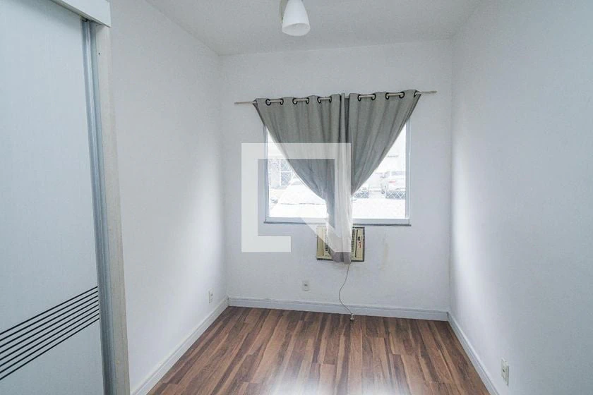 2-bedroom apartment with laundry area and balcony — photo 11