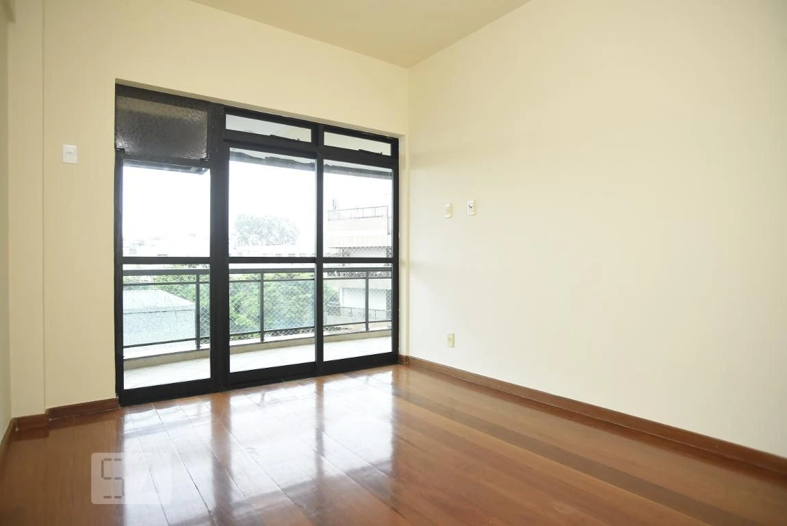 4-bedroom apartment (2 en-suite) with separate kitchen — photo 42