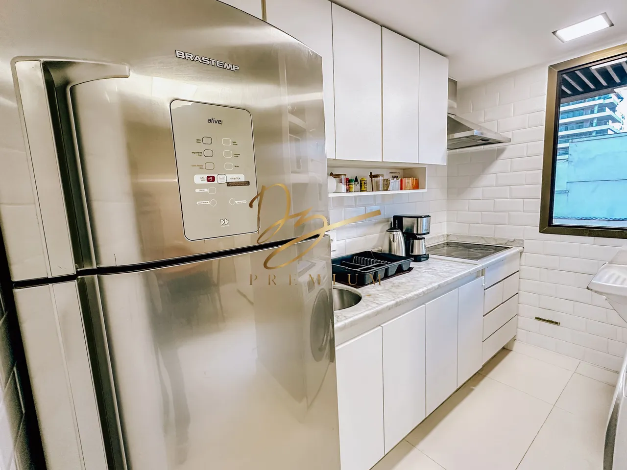 Furnished 2-bedroom, 2-bath apartment with parking — photo 20