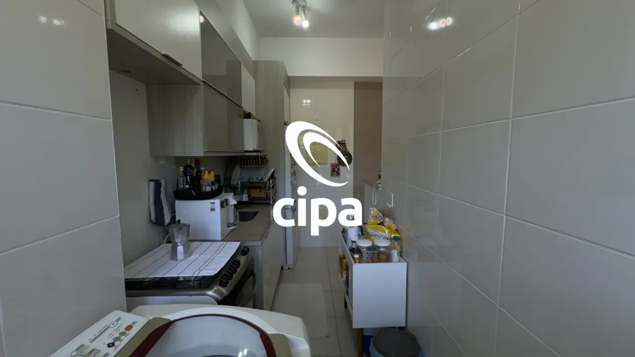 Furnished 2-bedroom apartment with glassed-in balcony — photo 11