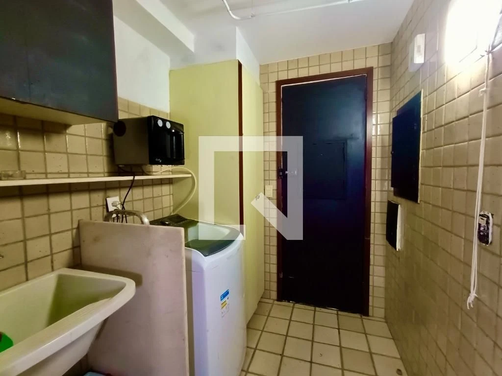Furnished 2-bedroom apartment with private balcony BBQ — photo 48