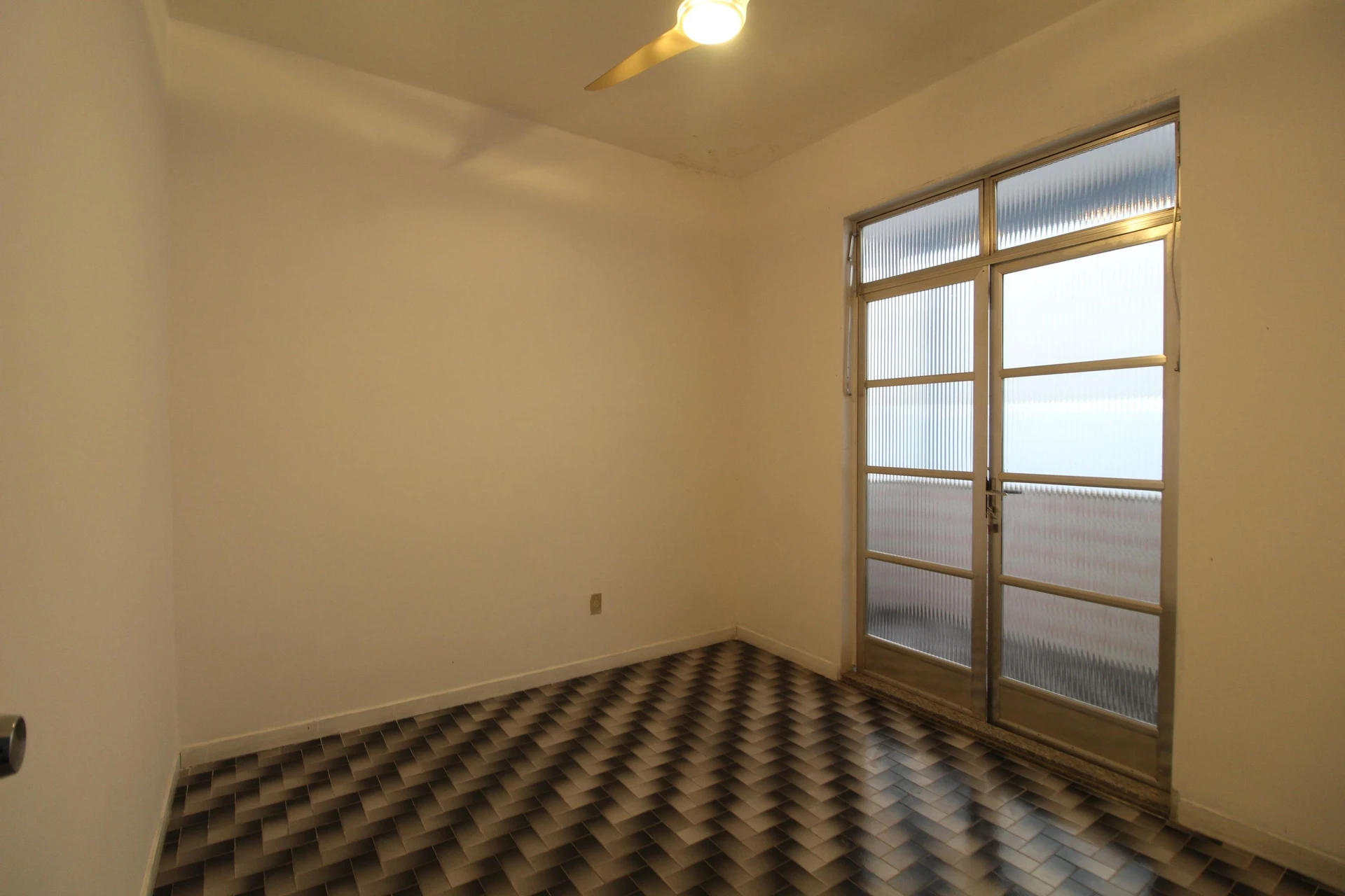 Condominium house with 3 bedrooms and 1 en-suite — photo 24