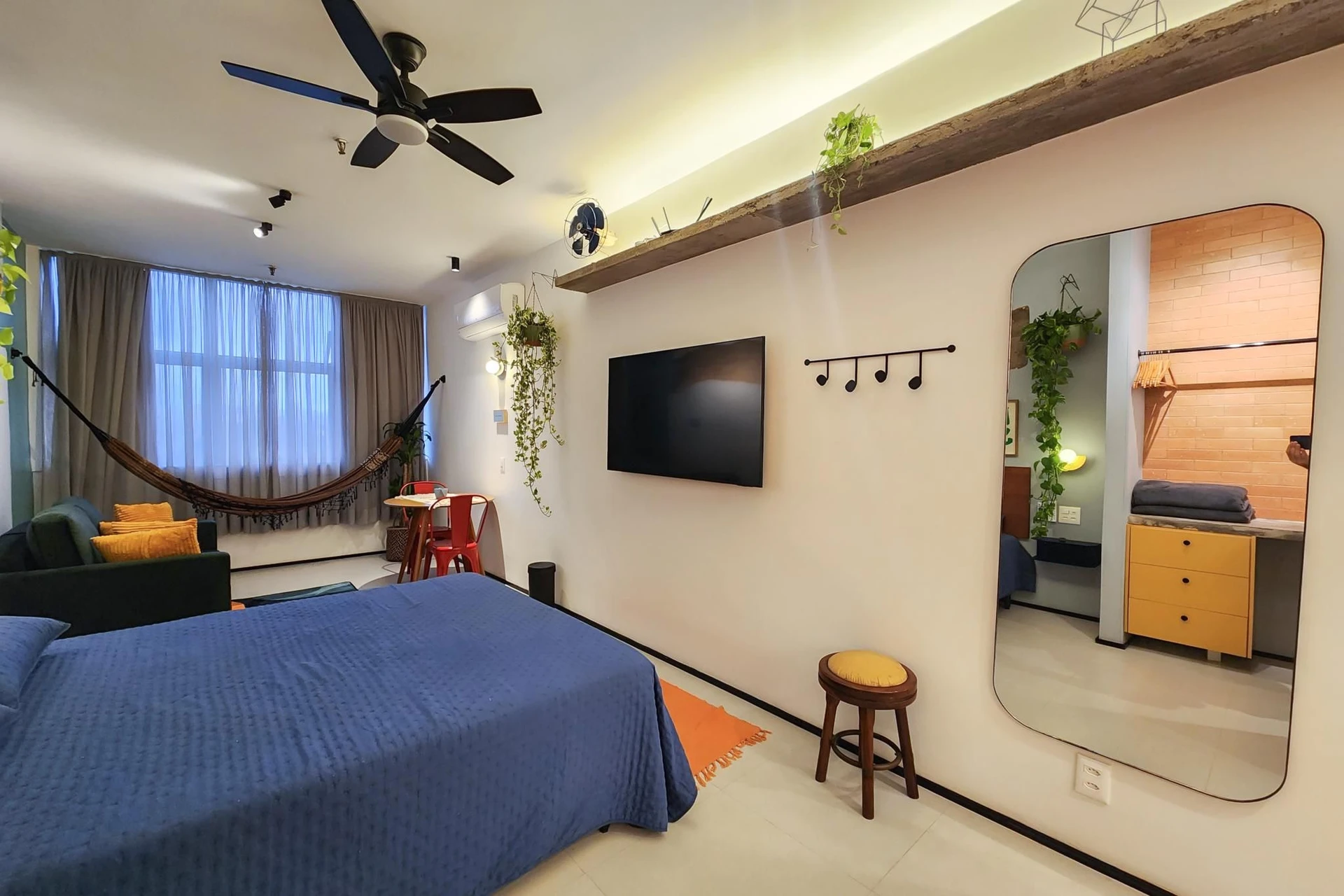 Furnished apartment with 1 bedroom and 1 bathroom — photo 12